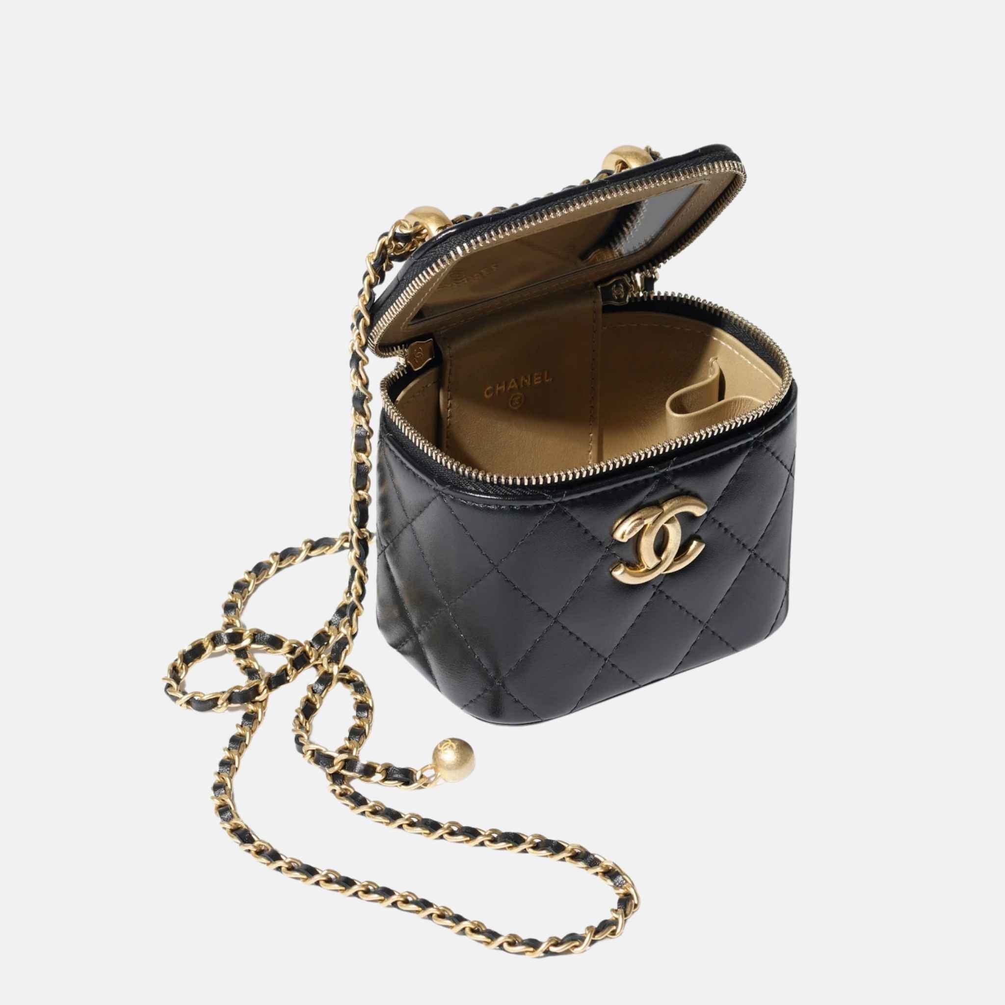 Small Vanity With Chain In Shiny Calfskin Black