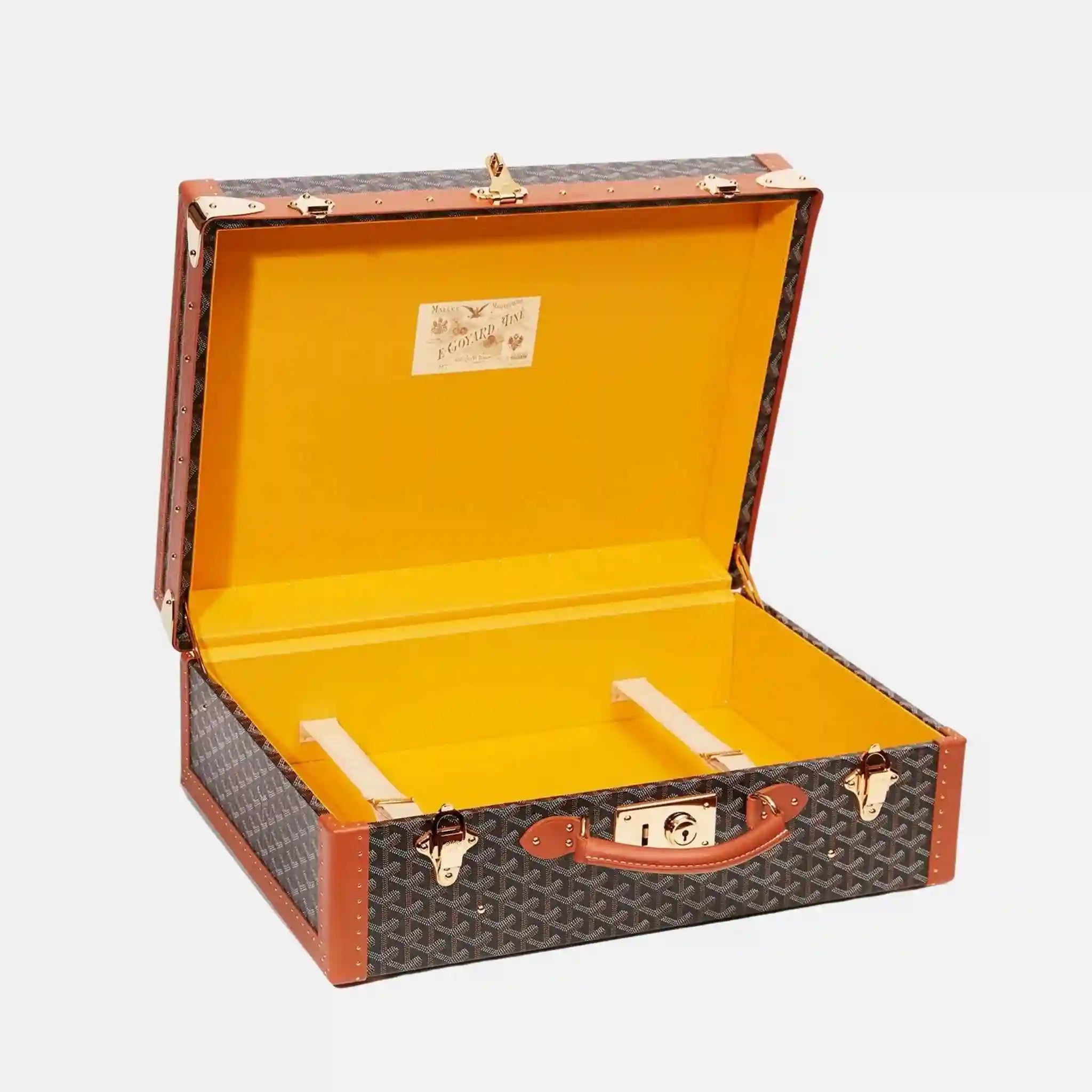 Grand Hotel 50 Case