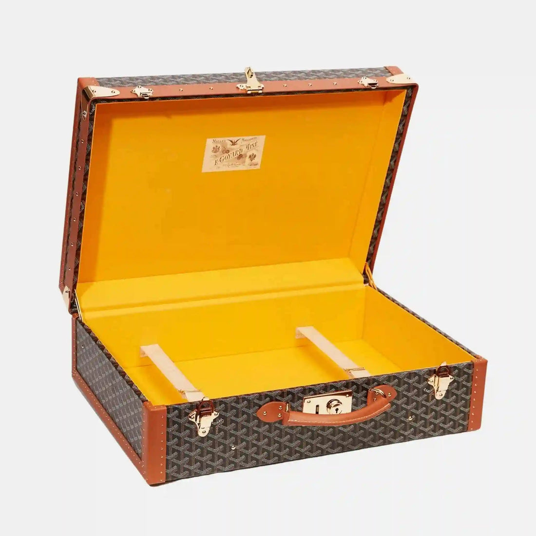 Grand Hotel 55 Case