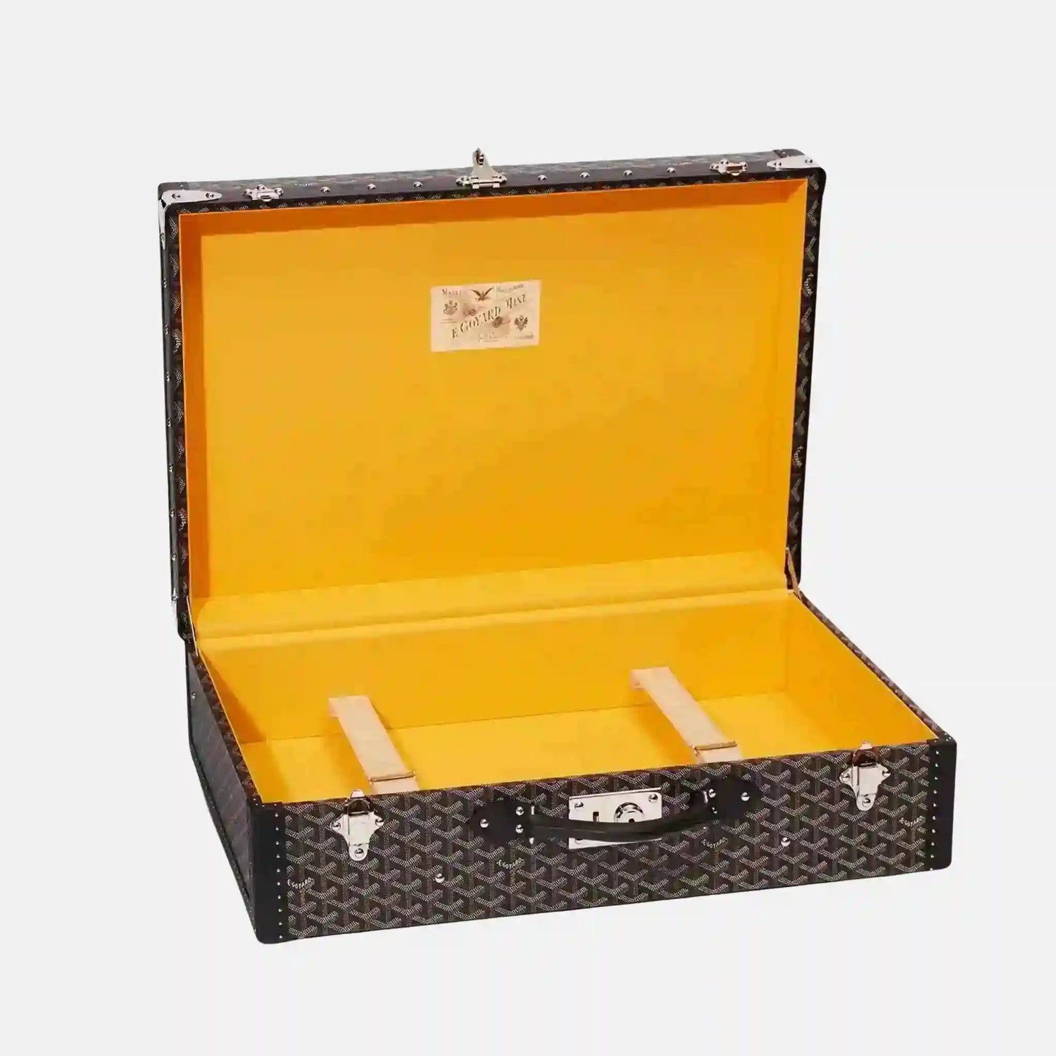 Grand Hotel 80 Case