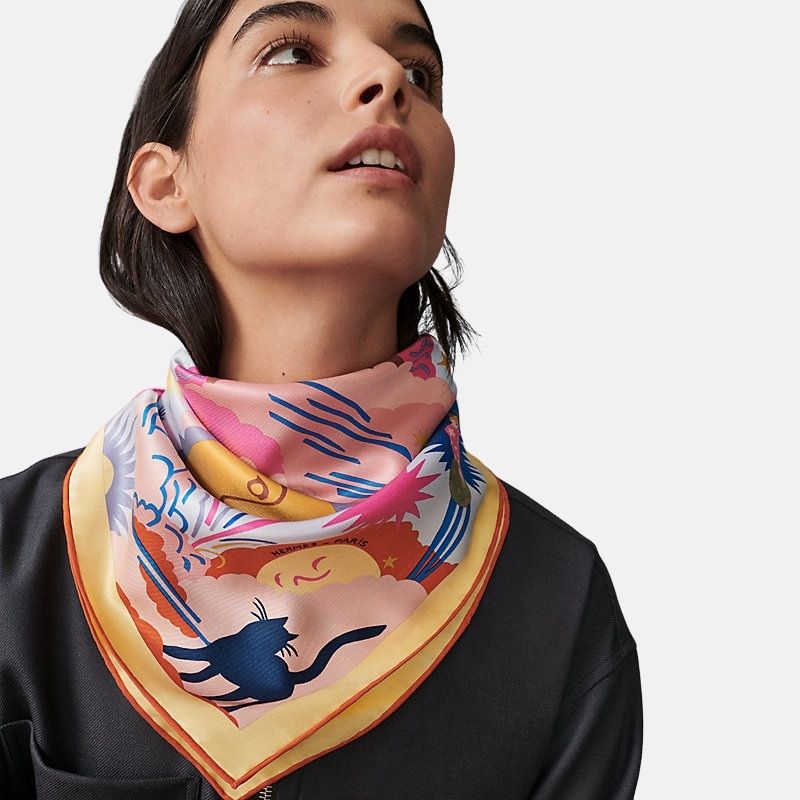 Au Royaume D Helios Scarf 70