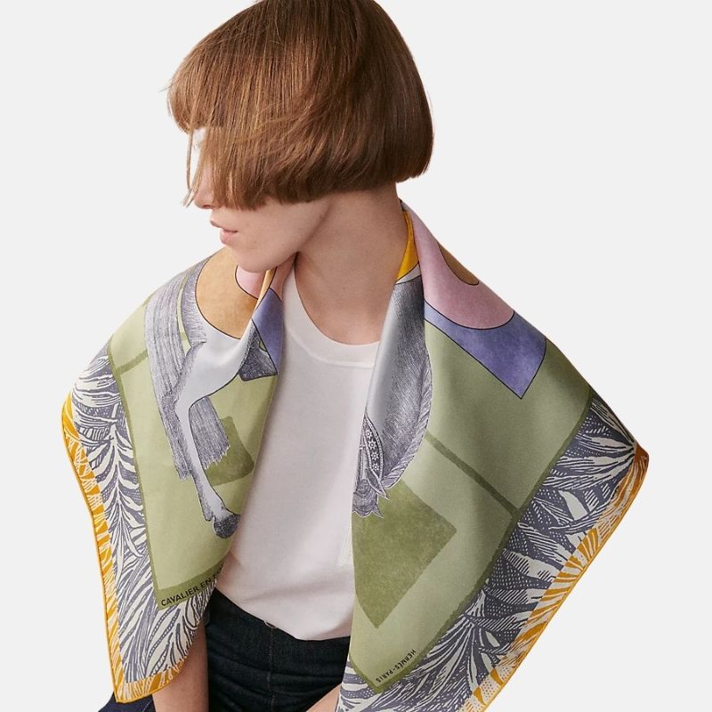 Cavalier En Formes Scarf 90