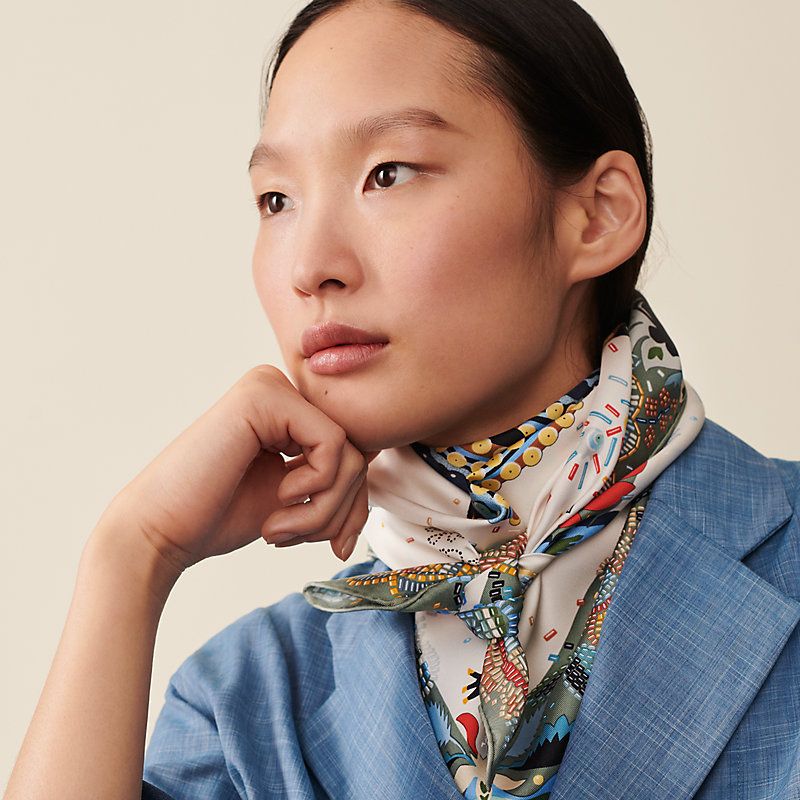 Costume de Fete scarf 90