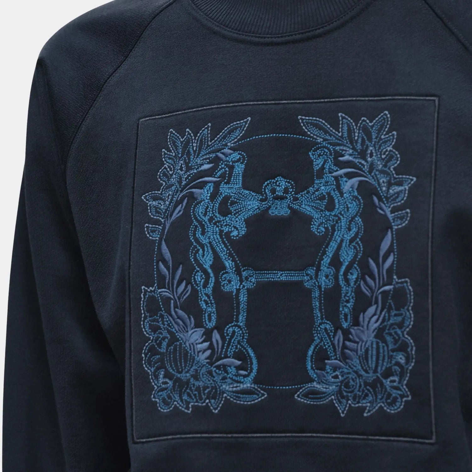 Della Cavalleria Raglan Sleeve Embroidered Sweatshirt