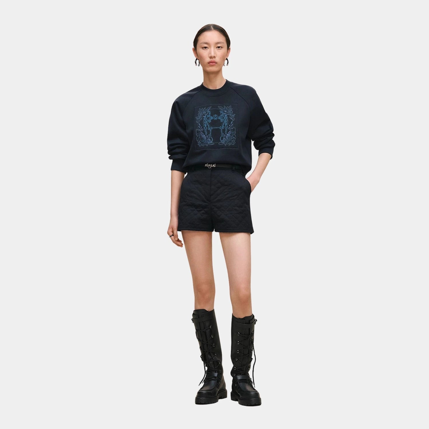 Della Cavalleria Raglan Sleeve Embroidered Sweatshirt