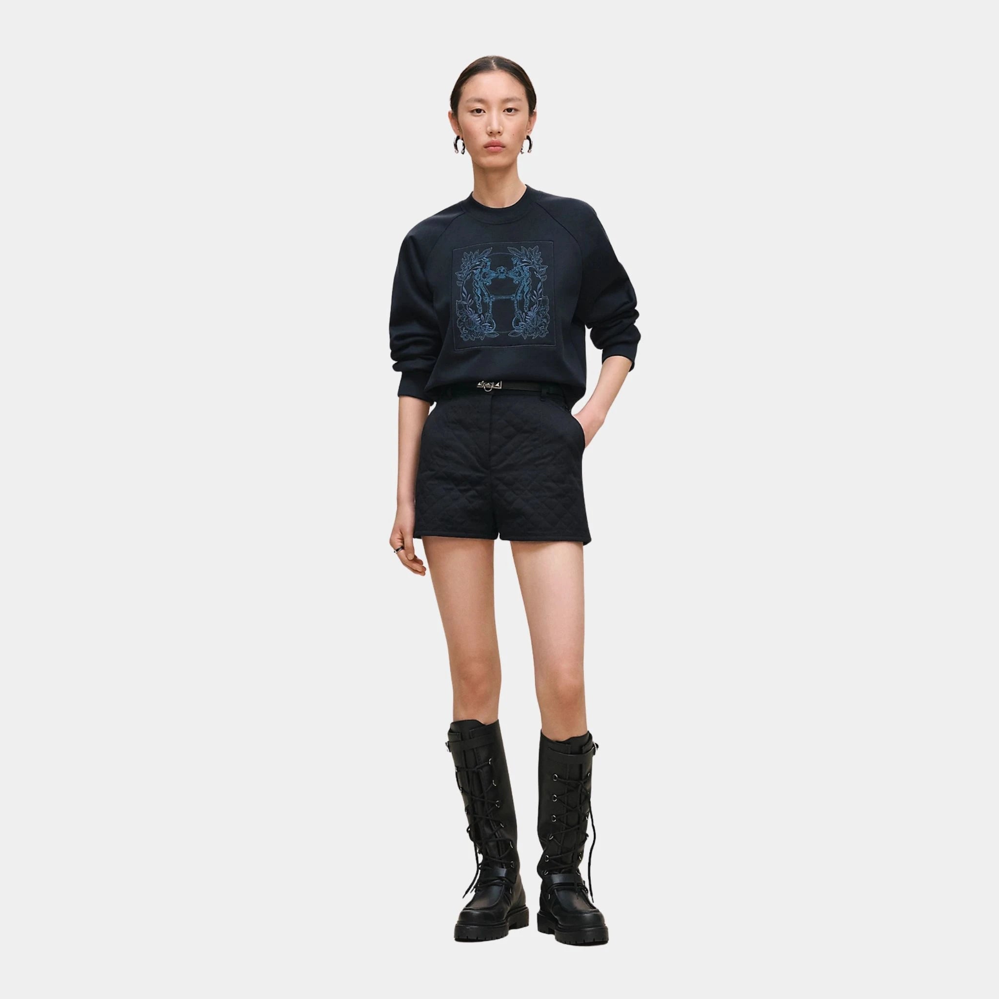 Della Cavalleria Raglan Sleeve Embroidered Sweatshirt