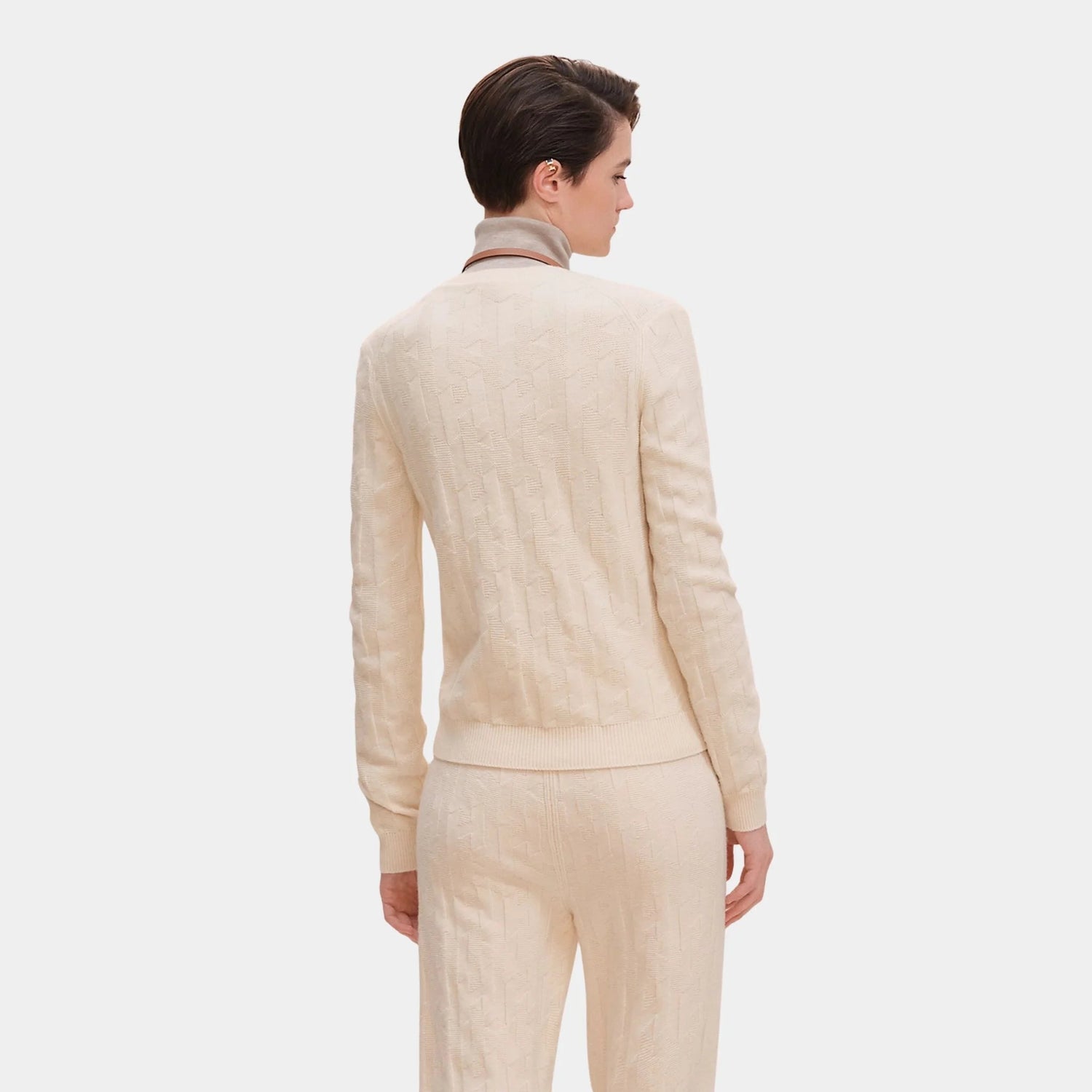 H Long-Sleeve Sweater in Plain Wool Knit