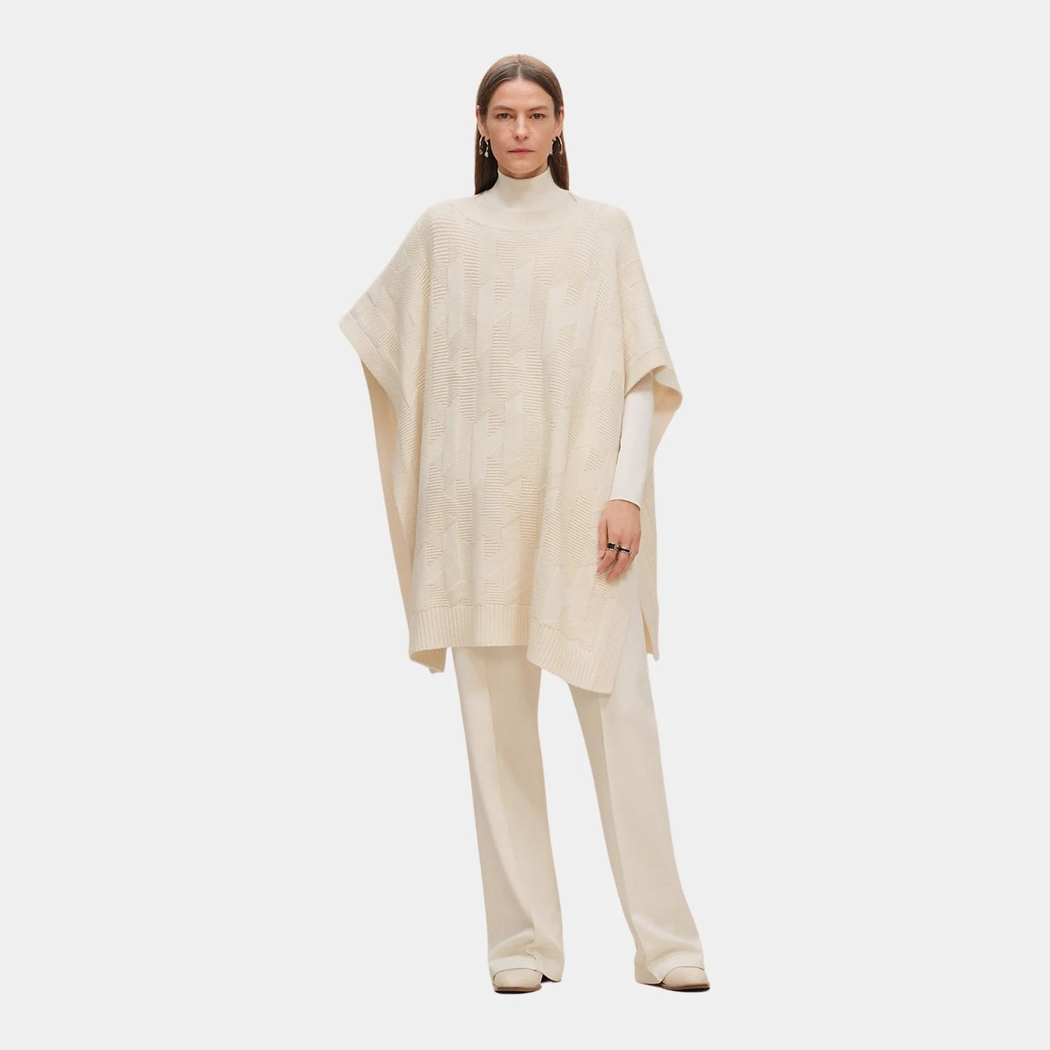 H Rectangular Cape Poncho in Plain Wool Knit