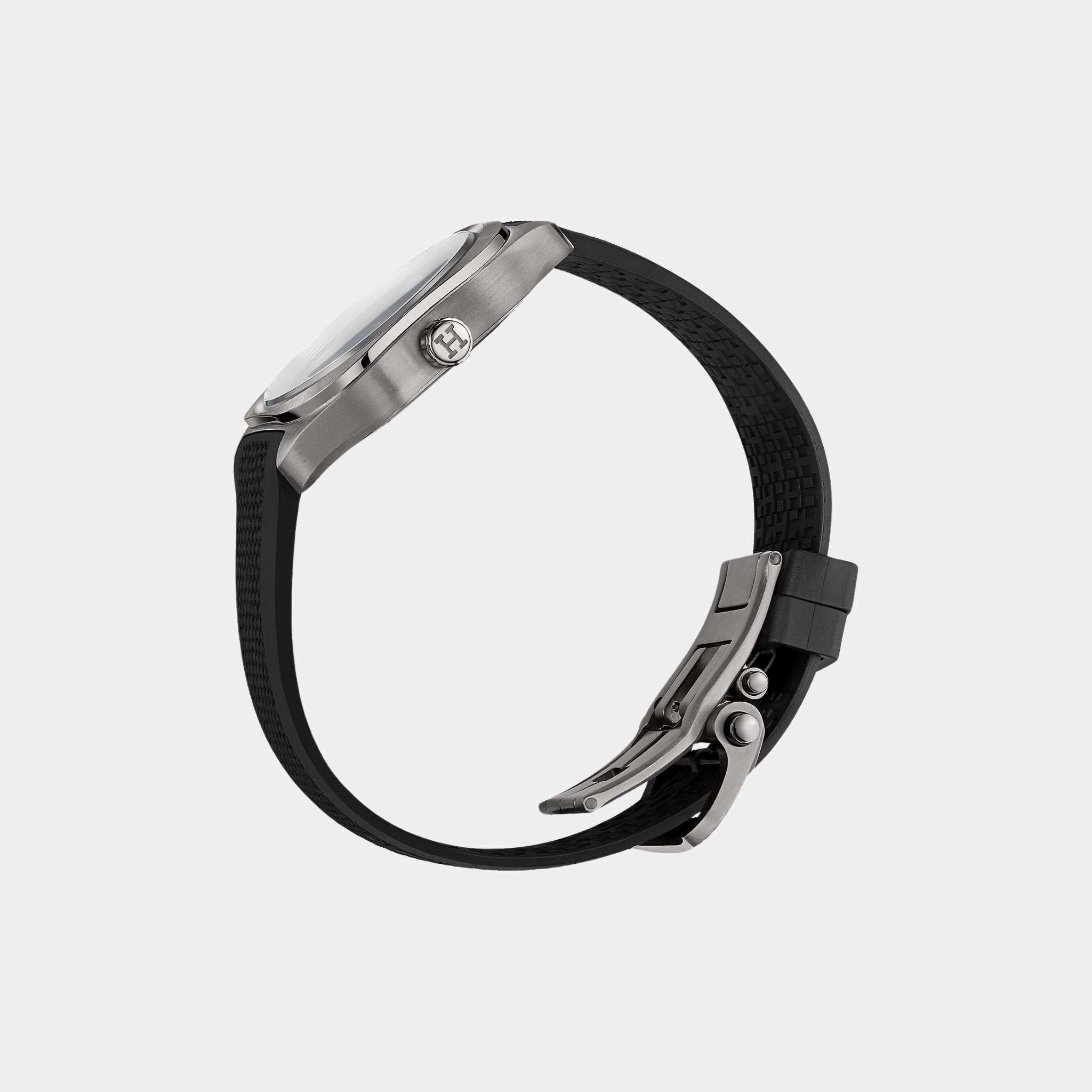 H08 42 mm Titanium Watch With Mirror-Polished Chamfers