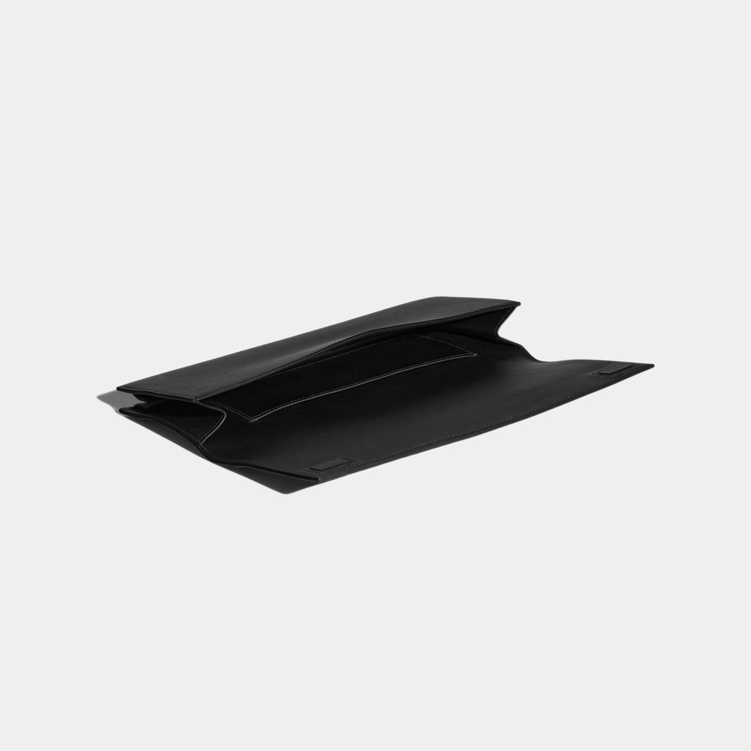 Kelly Cut Shadow Clutch Swift Black