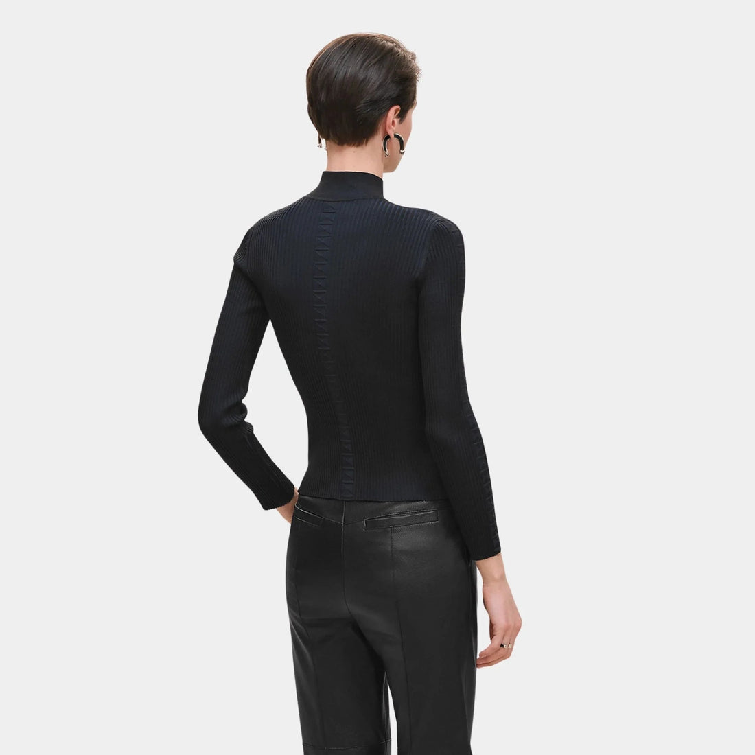 Long-sleeved Sweater in Shiny Silk Knit