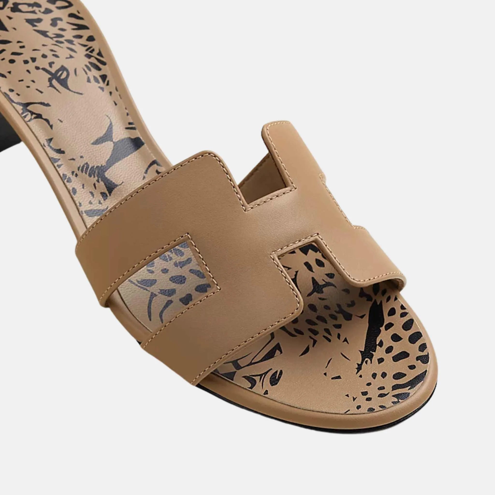 Oasis Sandals Calfskin Beige Argile