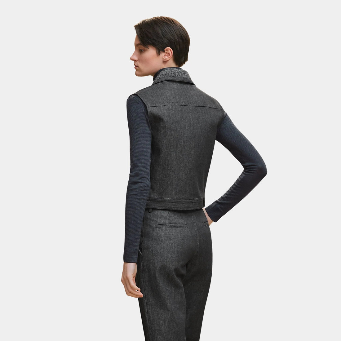 Sleeveless Jacket in Natural Pigment Denim