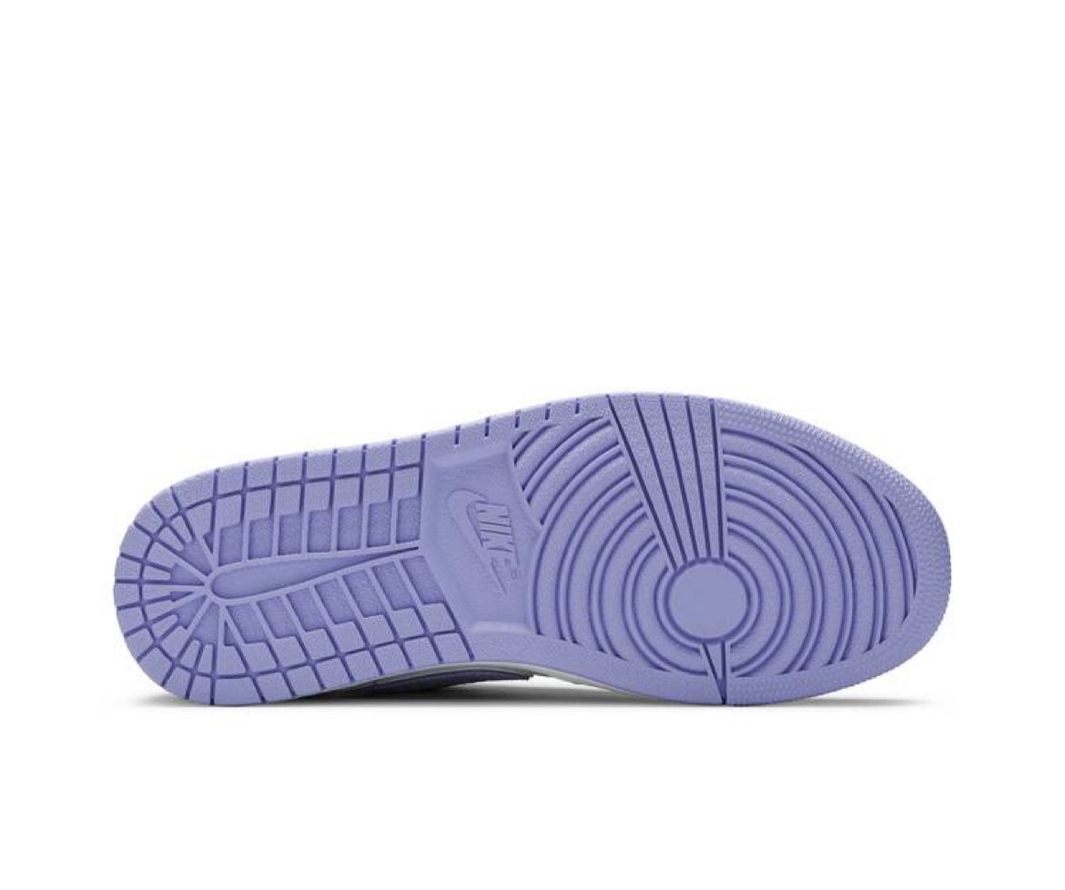 Air Jordan low “arctic punch”