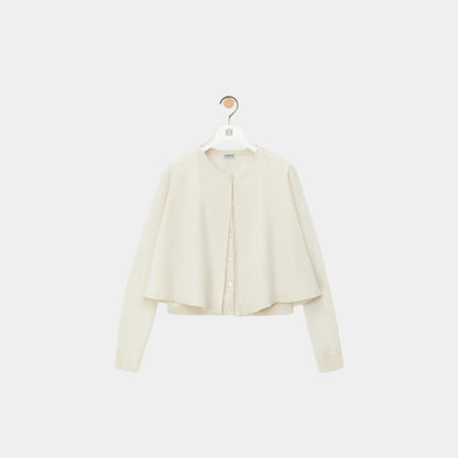 Cardigan in Wool Trapeze Silhouette