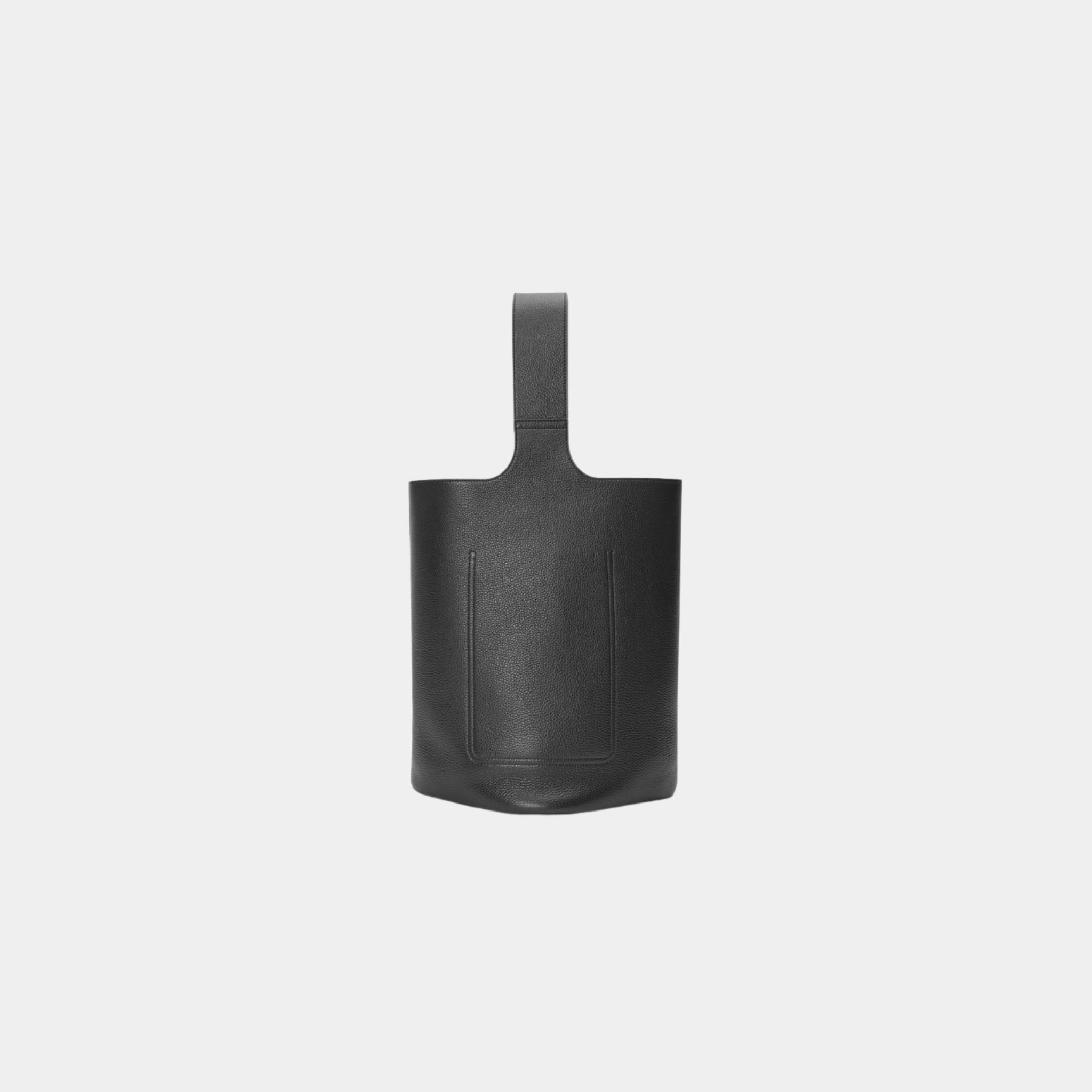 Large Pebble Bucket In Supple Grained Calfskin