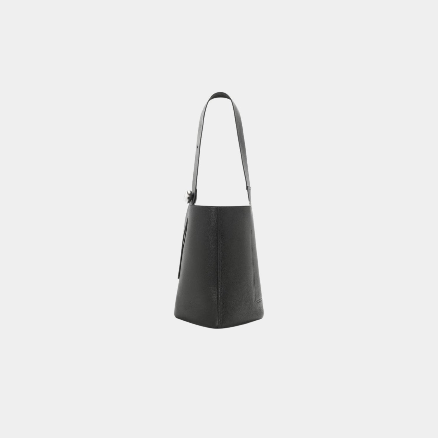 Large Pebble Bucket In Supple Grained Calfskin