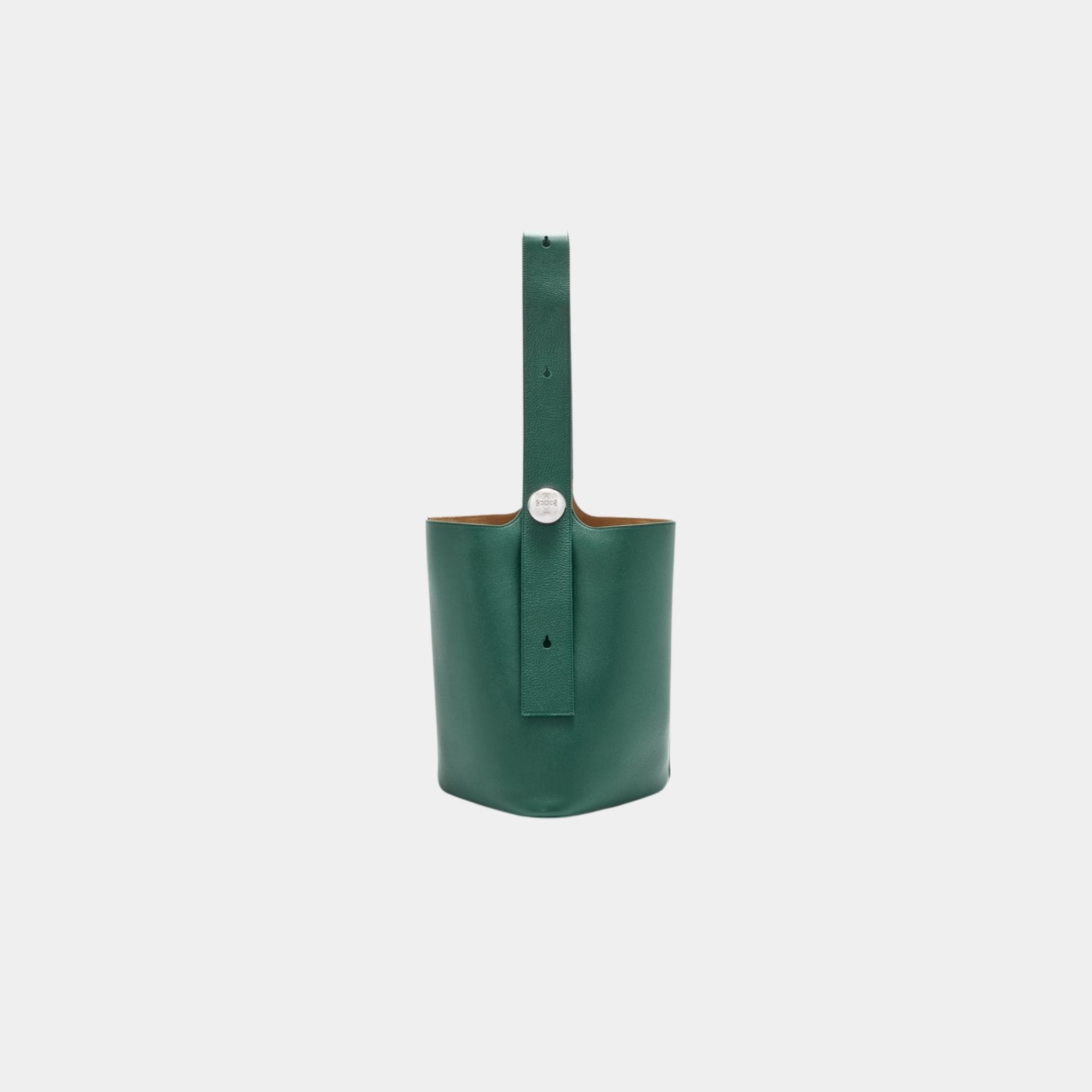 Large Pebble Bucket In Supple Grained Calfskin