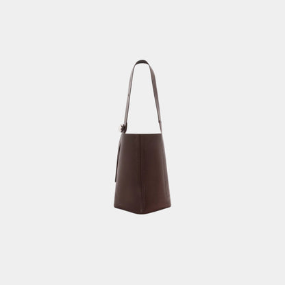 Large Pebble Bucket In Supple Grained Calfskin