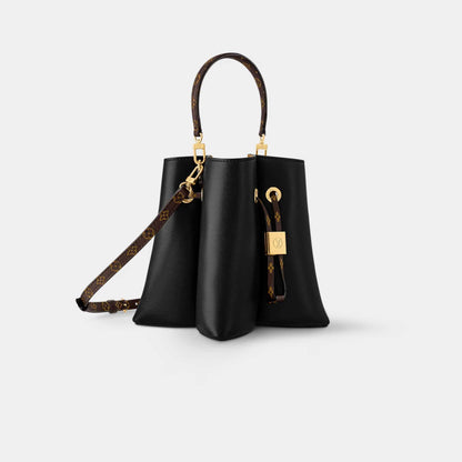 Bloom PM Black Handbag Cruise 2025
