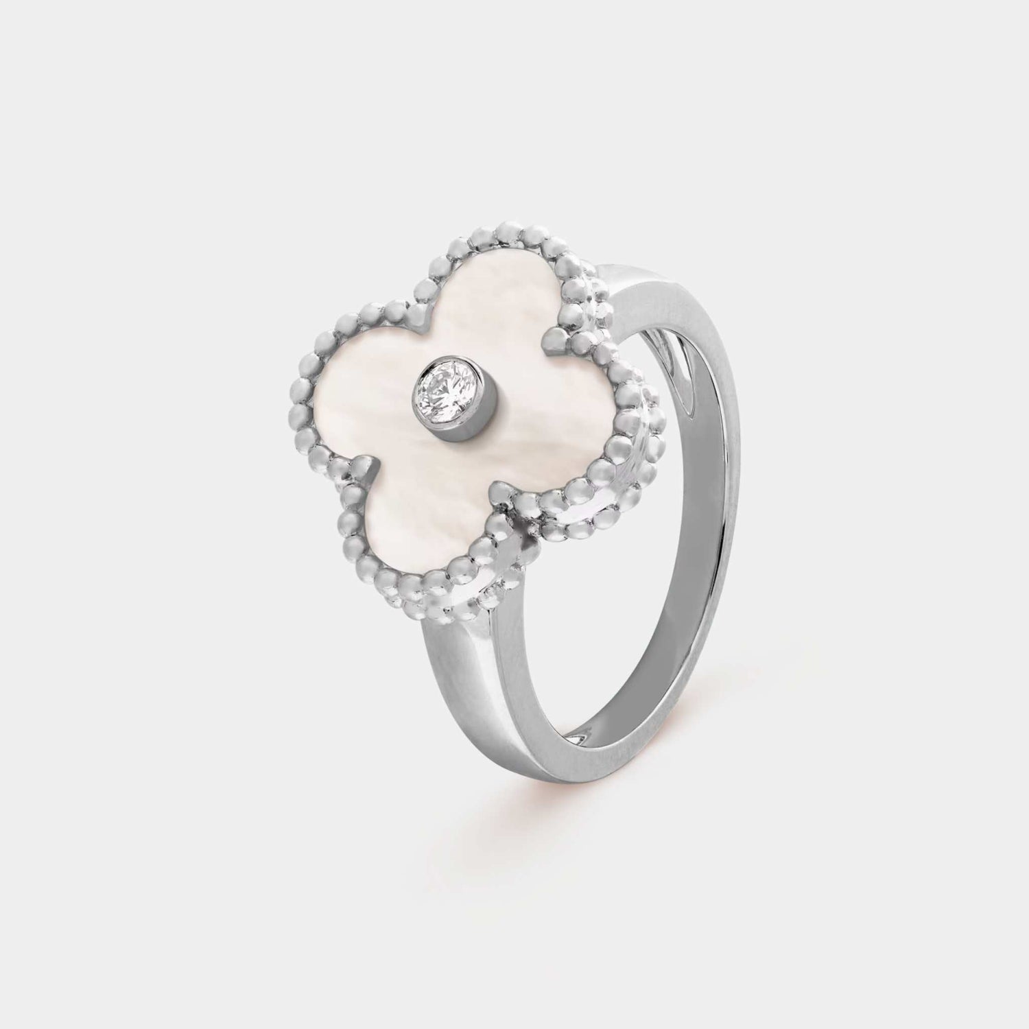 Vintage Alhambra Ring White Gold Diamond &amp; MOP