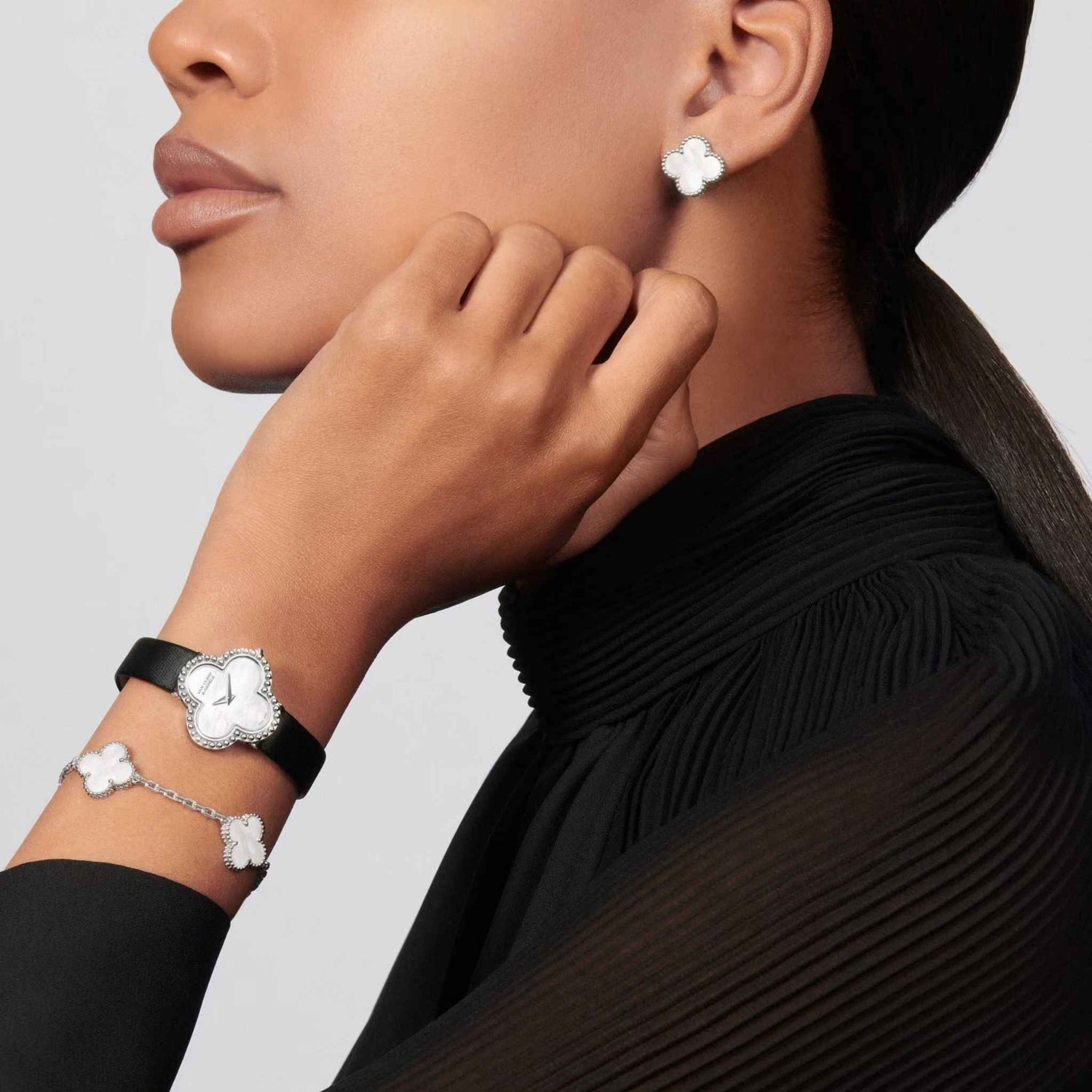 Alhambra Bracelet in White Gold &amp; Mother of Pearl