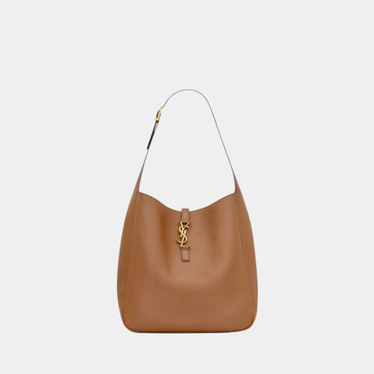 Le 5 A 7 Supple Large In Grained Leather