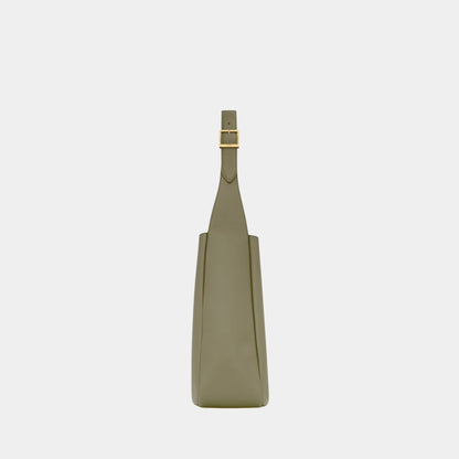 Le 5 A 7 Supple Large In Grained Leather